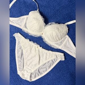 US-34B/JP-D75 Japanese Brand Floral Embroidery Push Up Bra And Panty Bikini Set